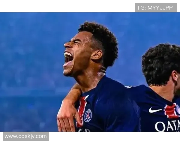 巴黎圣日耳曼球星领衔新赛季挑战欧冠荣耀目标，豪华阵容展现无尽可能
